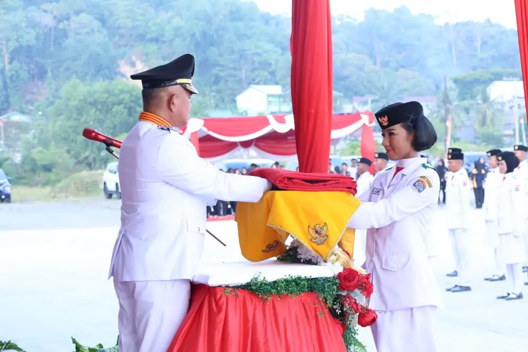 Upacara Penurunan Bendera